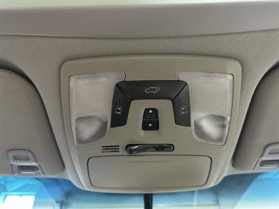 2017 Toyota Sienna XLE 7-Passenger - Photo 30 - Portland, OR 97220