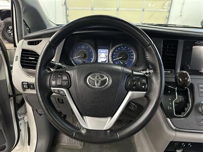 2015 Toyota Sienna XLE 7-Passenger - Photo 21 - Portland, OR 97220