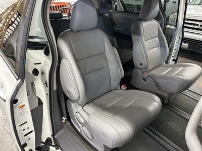 2015 Toyota Sienna XLE 7-Passenger - Photo 40 - Portland, OR 97220