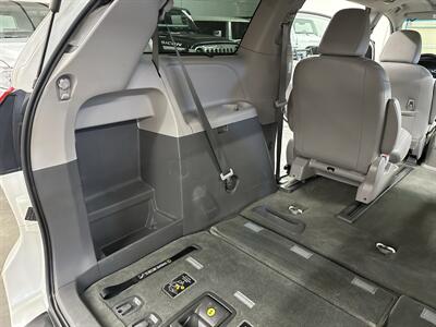 2015 Toyota Sienna XLE 7-Passenger - Photo 42 - Portland, OR 97220