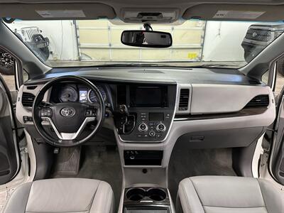 2015 Toyota Sienna XLE 7-Passenger - Photo 20 - Portland, OR 97220