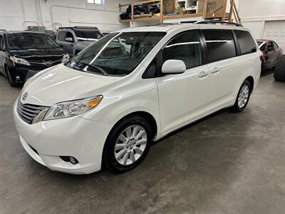 2015 Toyota Sienna XLE 7-Passenger - Photo 6 - Portland, OR 97220