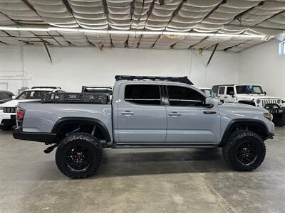 2017 Toyota Tacoma TRD Pro   - Photo 2 - Portland, OR 97220