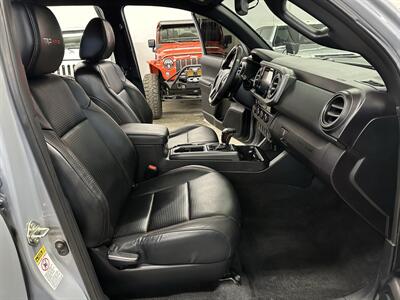 2017 Toyota Tacoma TRD Pro   - Photo 19 - Portland, OR 97220
