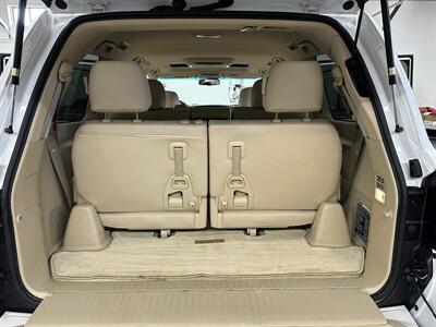 2010 Lexus LX 570   - Photo 17 - Portland, OR 97220