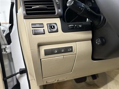 2010 Lexus LX 570   - Photo 28 - Portland, OR 97220