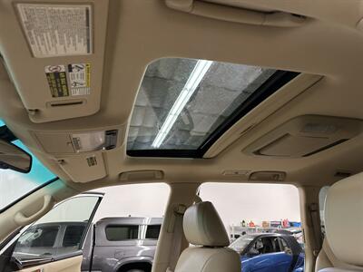 2010 Lexus LX 570   - Photo 35 - Portland, OR 97220