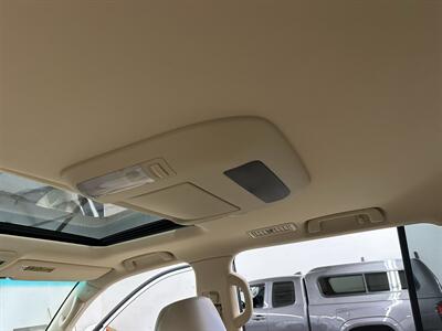 2010 Lexus LX 570   - Photo 34 - Portland, OR 97220