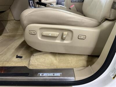 2010 Lexus LX 570   - Photo 29 - Portland, OR 97220