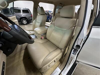 2010 Lexus LX 570   - Photo 36 - Portland, OR 97220