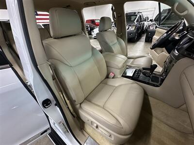 2010 Lexus LX 570   - Photo 37 - Portland, OR 97220