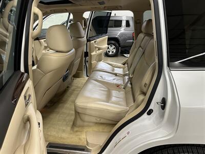 2010 Lexus LX 570   - Photo 13 - Portland, OR 97220
