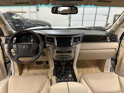 2010 Lexus LX 570   - Photo 19 - Portland, OR 97220