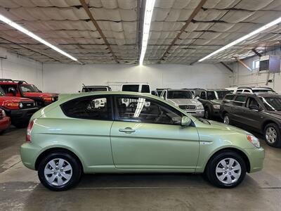 2010 Hyundai ACCENT GS   - Photo 2 - Portland, OR 97220