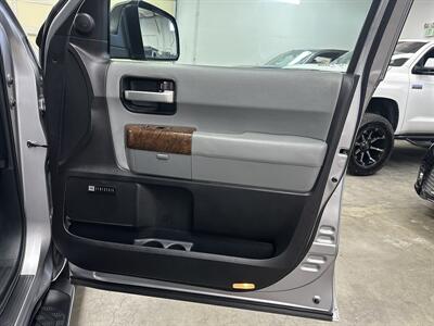 2010 Toyota Sequoia Platinum - Photo 35 - Portland, OR 97220