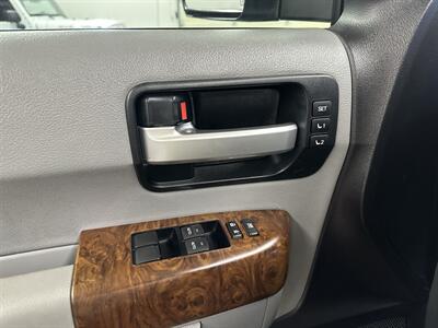 2010 Toyota Sequoia Platinum - Photo 33 - Portland, OR 97220