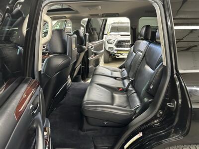 2013 Lexus LX 570 - Photo 35 - Portland, OR 97220