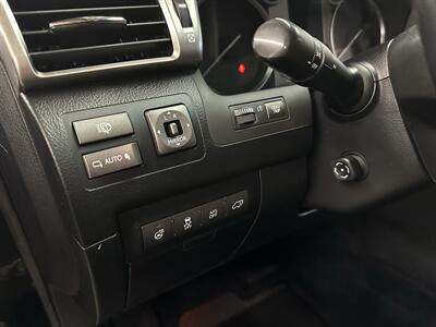 2013 Lexus LX 570 - Photo 52 - Portland, OR 97220