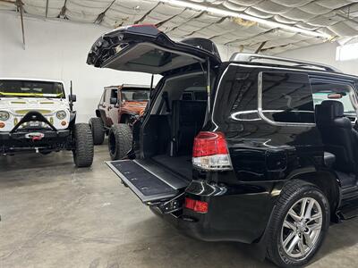 2013 Lexus LX 570 - Photo 38 - Portland, OR 97220