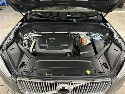 2016 Volvo XC90 T8 eAWD Inscription  Plug In Hybrid - Photo 8 - Portland, OR 97220