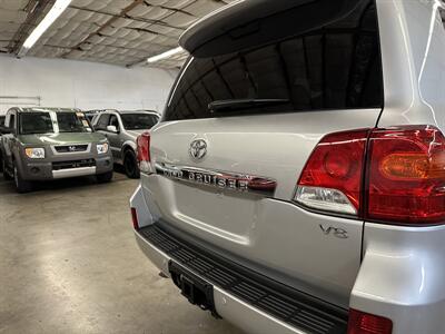 2014 Toyota Land Cruiser   - Photo 54 - Portland, OR 97220