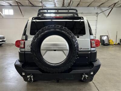 2011 Toyota FJ Cruiser   - Photo 4 - Portland, OR 97220