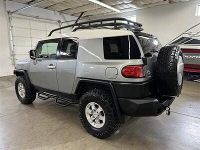 2011 Toyota FJ Cruiser   - Photo 5 - Portland, OR 97220