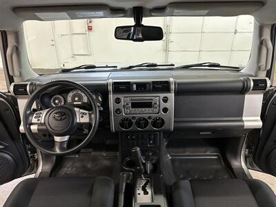 2011 Toyota FJ Cruiser   - Photo 19 - Portland, OR 97220