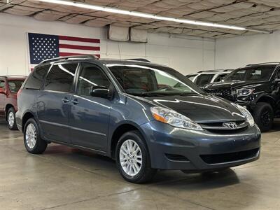2007 Toyota Sienna LE 7-Passenger   - Photo 1 - Portland, OR 97220