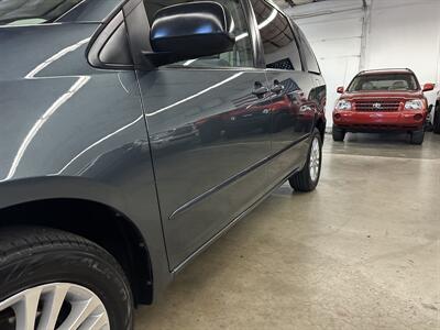 2007 Toyota Sienna LE 7-Passenger   - Photo 38 - Portland, OR 97220