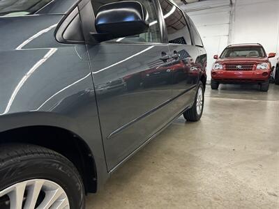 2007 Toyota Sienna LE 7-Passenger   - Photo 38 - Portland, OR 97220