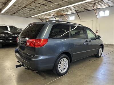 2007 Toyota Sienna LE 7-Passenger   - Photo 3 - Portland, OR 97220
