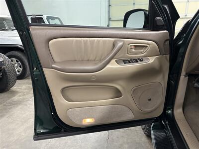 2003 Toyota Sequoia Limited - Photo 29 - Portland, OR 97220