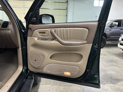 2003 Toyota Sequoia Limited - Photo 34 - Portland, OR 97220