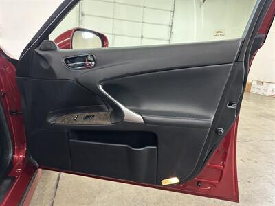 2011 Lexus IS 350   - Photo 26 - Portland, OR 97220
