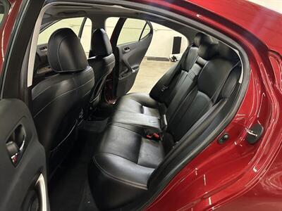 2011 Lexus IS 350   - Photo 12 - Portland, OR 97220