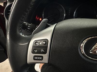 2011 Lexus IS 350   - Photo 31 - Portland, OR 97220