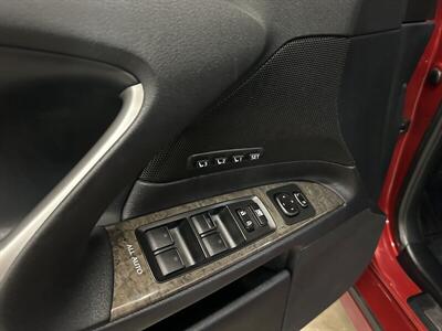 2011 Lexus IS 350   - Photo 25 - Portland, OR 97220