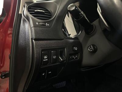 2011 Lexus IS 350   - Photo 29 - Portland, OR 97220