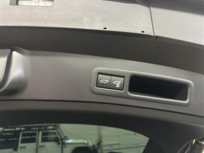 2024 Lexus UX 250h Premium   - Photo 35 - Portland, OR 97220