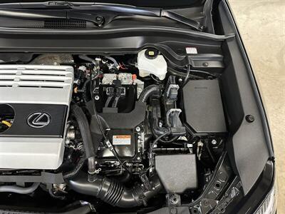 2024 Lexus UX 250h Premium   - Photo 47 - Portland, OR 97220