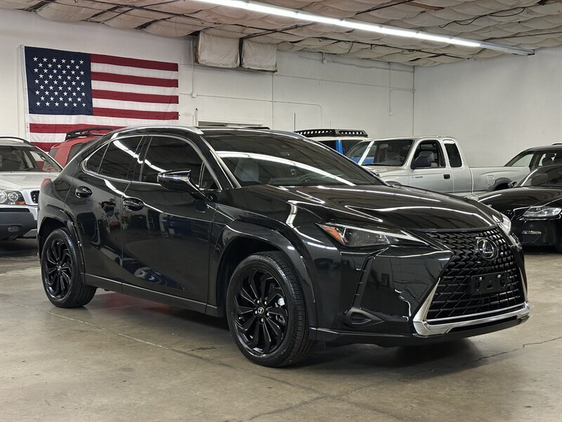 2024 Lexus UX 250h Premium  