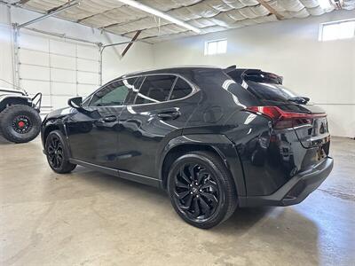 2024 Lexus UX 250h Premium   - Photo 5 - Portland, OR 97220