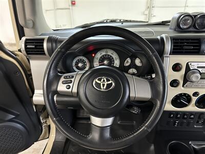 2010 Toyota FJ Cruiser Trail Teams Special Edition   - Photo 19 - Portland, OR 97220