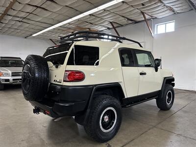 2010 Toyota FJ Cruiser Trail Teams Special Edition   - Photo 3 - Portland, OR 97220