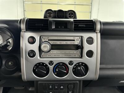 2007 Toyota FJ Cruiser 4dr SUV  1-Owner - Photo 20 - Portland, OR 97220