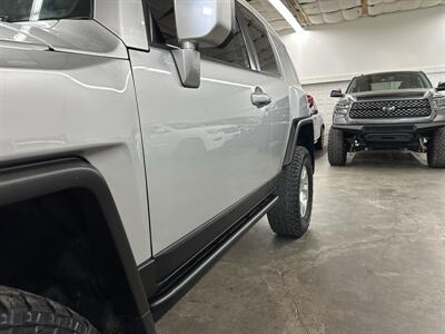 2007 Toyota FJ Cruiser 4dr SUV  1-Owner - Photo 37 - Portland, OR 97220