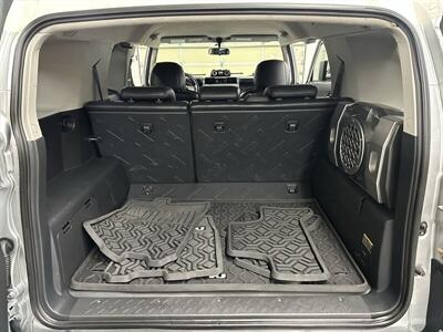 2007 Toyota FJ Cruiser 4dr SUV 1-Owner - Photo 17 - Portland, OR 97220