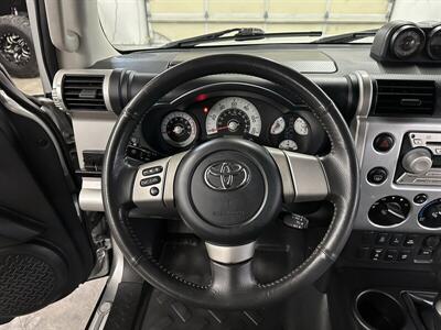 2007 Toyota FJ Cruiser 4dr SUV 1-Owner - Photo 19 - Portland, OR 97220