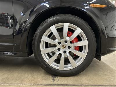 2013 Porsche Cayenne GTS   - Photo 56 - Portland, OR 97220